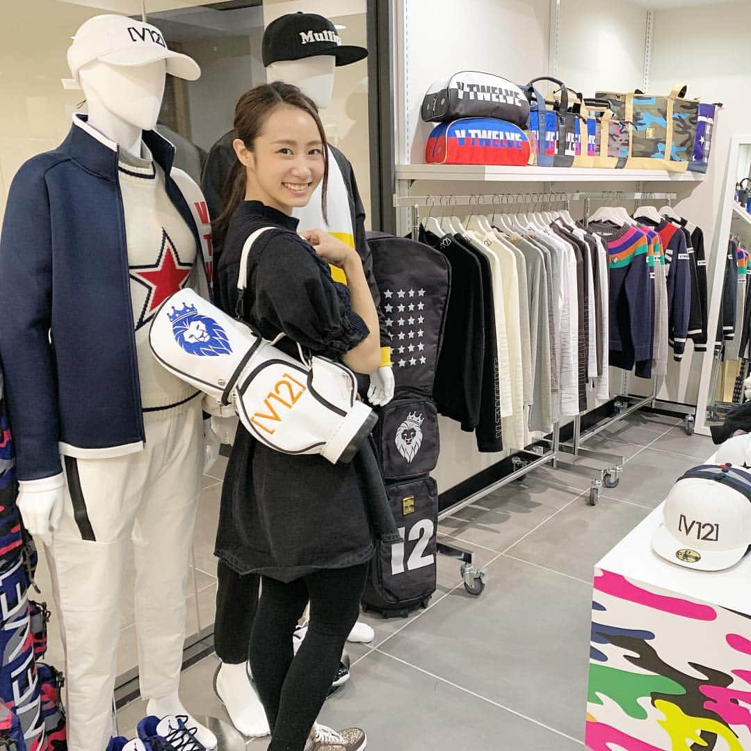 筒井萌子さんのインスタグラム写真 - (筒井萌子Instagram)「* @v12golf_official の展示会へ行かせて頂きました◡̈⃝⛳️ 可愛いウェアが沢山🤭⭐️ 冬が待ち遠しい♪早く着たいなぁ🦁💕 #筒井萌子 #女優 #actress #モデル #model #岡山  #shooting #instagood #instalike #converse #撮影 #followme #instalike #ブリヂストンゴルフ #tommyjeans #dhoric #snidel #lee #ゴルフ #ゴルフ女子 #ゴルフコーデ #v12」3月16日 13時46分 - tsutsui.moeko.o