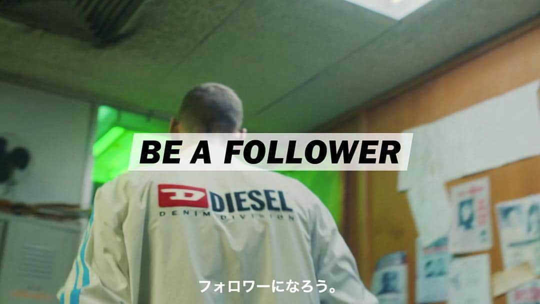 SENSEさんのインスタグラム写真 - (SENSEInstagram)「. ディーゼルのキャンペーンに インフルエンサー達が登場 . キャンペーンをリリースするたびに話題となるディーゼル。つい最近公開された2019年春夏のキャンペーンでは“フォロワーになれ（BE A FOLLOWER）”と題し、インフルエンサーたちが登場。日本からはAMIAYAの2人が、インフルエンサーの日常と苦労を熱演。そのほか、セルフィーフォトグラファーでモデルのジェニファー・グレイスや、カニエ・ウェストをはじめとした海外インフルエンサーも多数登場。どの動画もブラックユーモアたっぷりにセンスあるストーリーを展開。 . このキャンペーンのウラにあるメッセージは、インフルエンサーの毎日は大変！　一般人、つまりフォロワーでいて気楽に毎日を楽しもう、というもの。さらには、ディーゼルのデニムみたいに気楽でどんなスタイリングにも合うアイテムを着て肩肘張らずに毎日を謳歌しよう、という意味が込められている。 というわけで、まずはこれらの動画をチェックしてみよう。また、エフォートレスなライフスタイルを高度な加工とともにデニムに落とし込んだ、ディーゼルの今期のラインアップも必見だ。 . ＜BE A FOLLOWER　ストアキャンペーン＞ 絶賛展開中のキャンペーンでは対象店舗にて税抜き40,000円以上お買い上げの方にフォロワーのワードローブをクールに仕上げる〝デニムハンギングストラップ〟をプレゼント中！ . #diesel  #amiaya  #beafollower  #sensemagazine」3月16日 13時57分 - sense_magazine