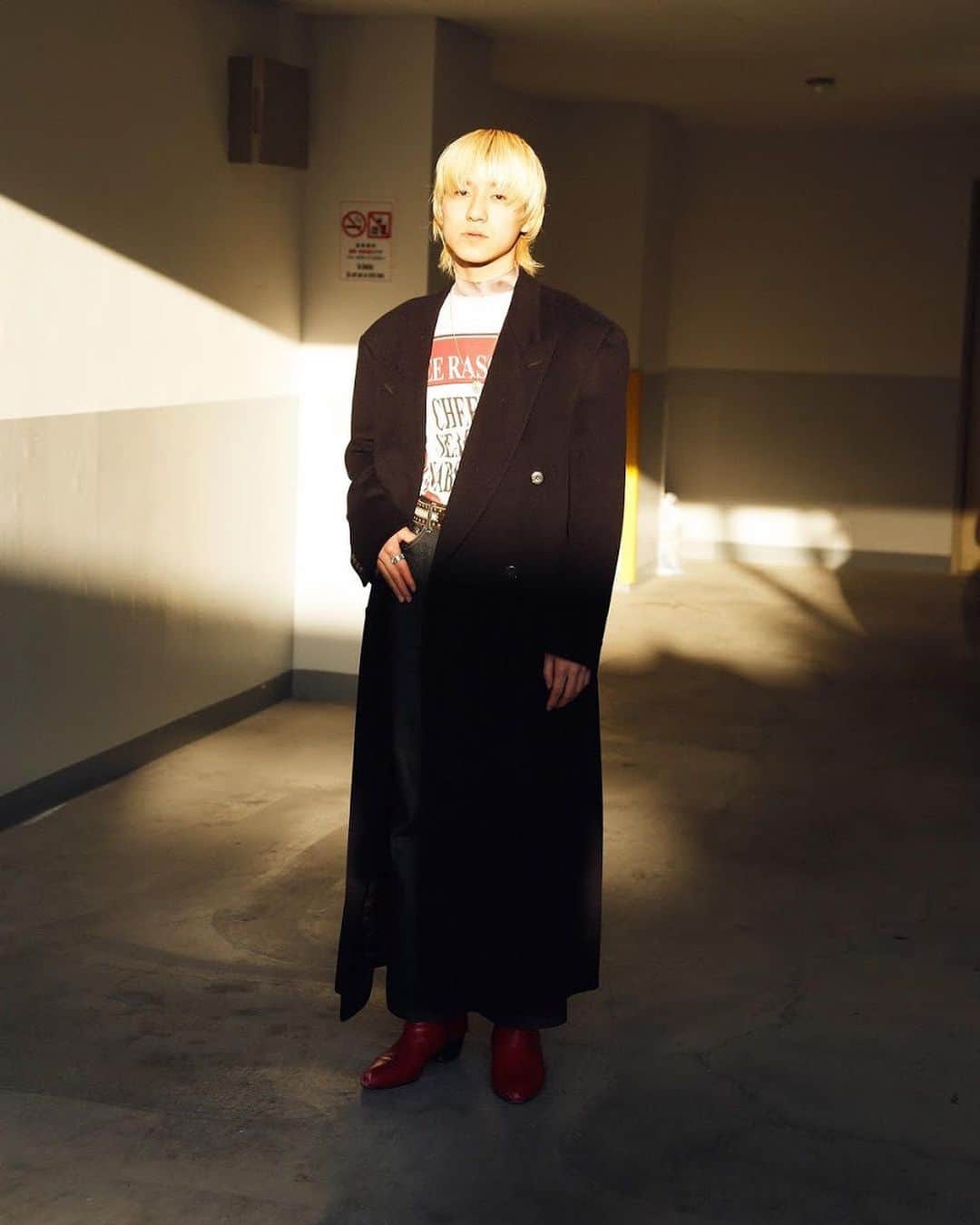 Droptokyoさんのインスタグラム写真 - (DroptokyoInstagram)「KANSAI STREET STYLE Style 01: @_sleep_tommy_ / Style 02: @i___yuuka / Style 03: @mobutallien4 / Style 04: @cache_jin / Style05: @y_jeallene / Style06: @_retsu_sada / Style07: @rnifu / Style08: @xmx__708.t  #streetstyle#droptokyo#kansai#osaka#japan#streetscene#streetfashion#streetwear#streetculture#fashion#関西#大阪 Photography: @kyoheihattori」3月16日 13時57分 - drop_tokyo
