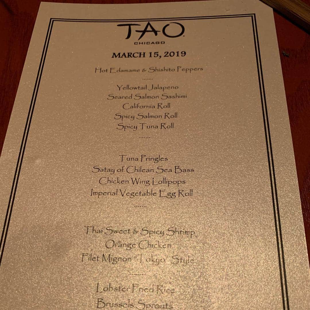ジェニファー・ハドソンさんのインスタグラム写真 - (ジェニファー・ハドソンInstagram)「Inside my own personal wrap party for #cats #grizzabellatheglamourcat at my favorite place to celebrate all my victories @taochicago」3月16日 14時31分 - iamjhud