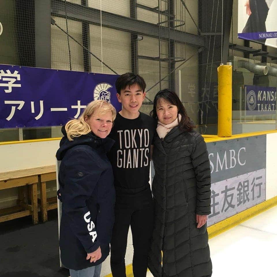 ヴィンセント・ゾウのインスタグラム：「Today I learned about wearing a Tokyo Giants shirt in Osaka」
