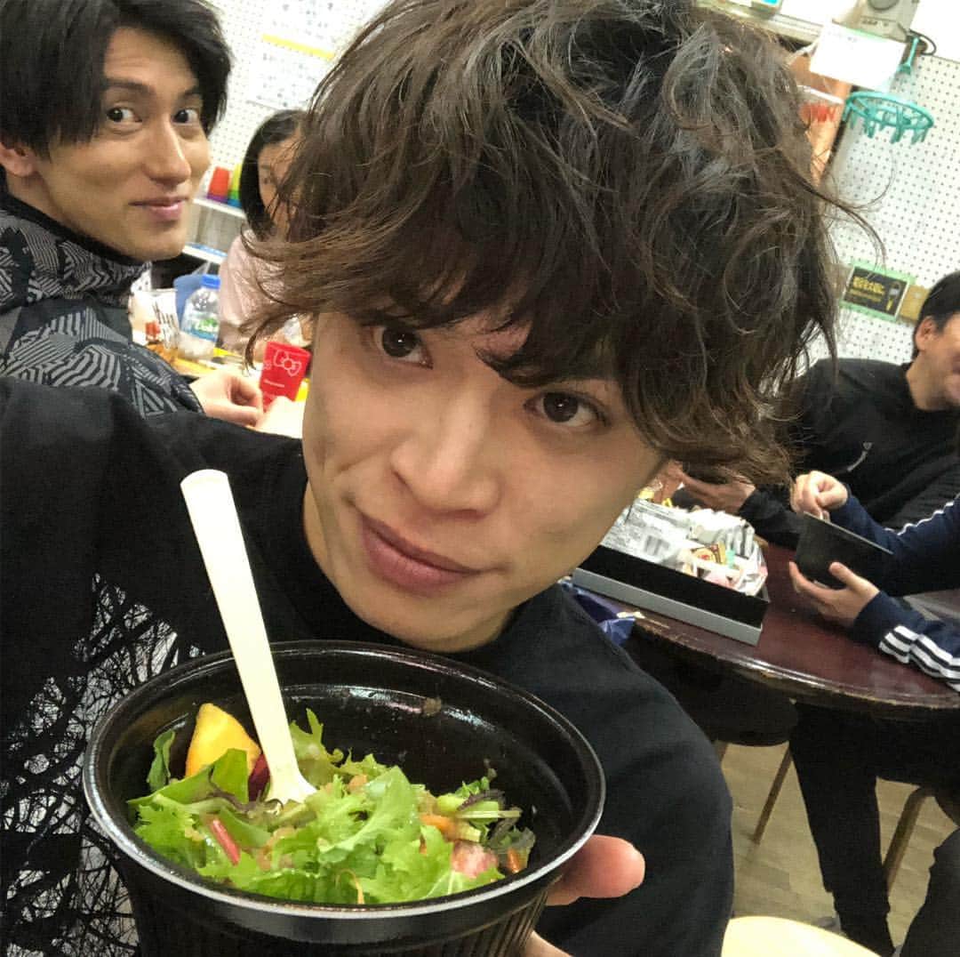 山本裕典さんのインスタグラム写真 - (山本裕典Instagram)「#サラダステーキ丼 #食べてるナウ #ウンメー #夜もがんばるぞ」3月16日 15時12分 - yusuke_yamamoto0119