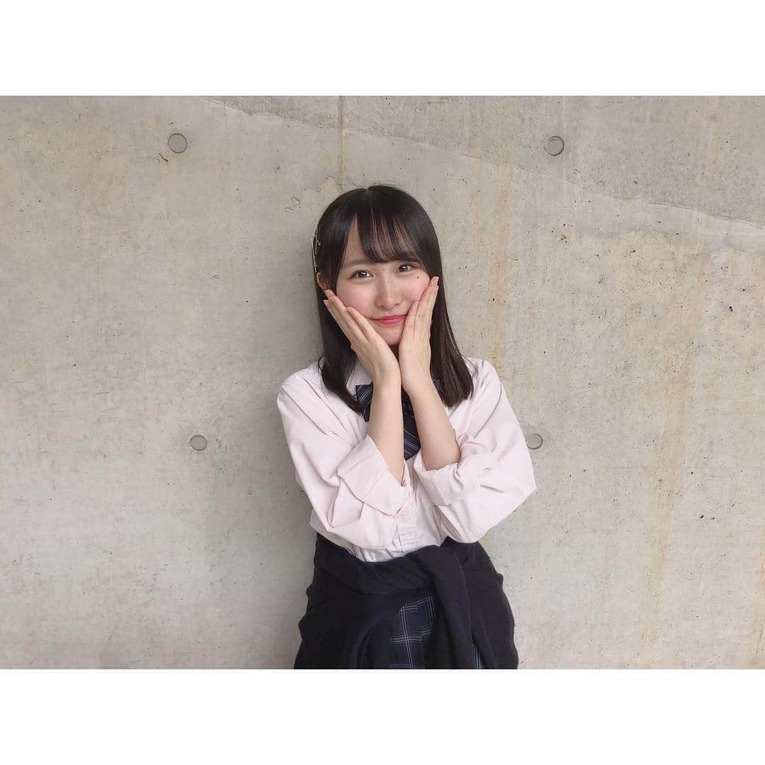 山邊歩夢さんのインスタグラム写真 - (山邊歩夢Instagram)「💓🤝💓 * * 握手会ありがとうございました！！ 制服を着ました！！ * ひさしぶりの握手会だったから、 なんだか緊張したんですけど、 おもしろかったり、 みなさんと会えたりっていうことで 本当に笑顔がたえなかったです！！ * 3月になって1番笑ったかも😂 * 明日もあるから、 よかったら会いに来てください！ * * #AKB48 #個別握手会 #制服」3月16日 15時23分 - ayuyamabe_official