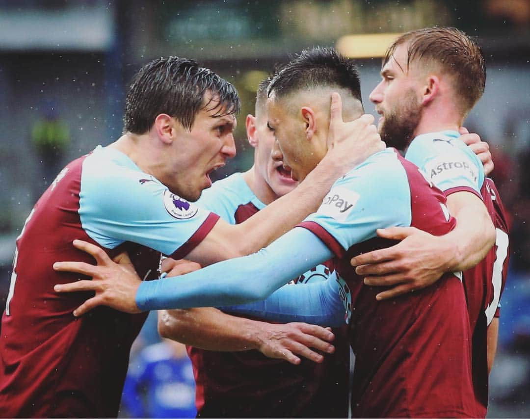 プレミアリーグさんのインスタグラム写真 - (プレミアリーグInstagram)「#PL PASSION 🔥  #burlei @burnleyofficial」3月17日 1時16分 - premierleague