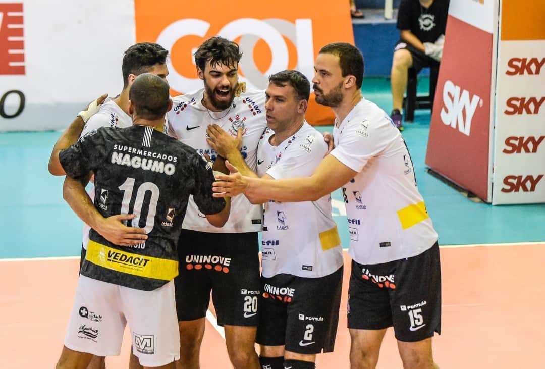 コリンチャンスさんのインスタグラム写真 - (コリンチャンスInstagram)「Pelo o último jogo da Superliga, o @Corinthians_Guarulhos enfrenta o São Judas Vôlei hoje, no Ginásio Poliesportivo Wlamir Marques. O duelo tem início marcado para as 19h30! Ingresso para a Fiel será 1kg de alimento não-perecível. ⠀ ⠀ #VaiCorinthians #CorinthiansGuarulhos」3月17日 1時30分 - corinthians