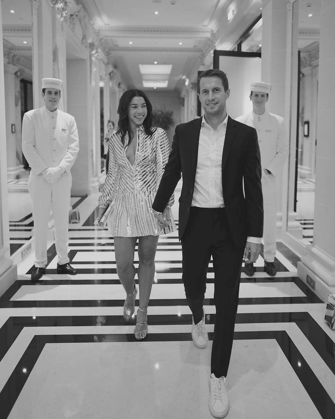 The Peninsula Hotelsさんのインスタグラム写真 - (The Peninsula HotelsInstagram)「Of @thepeninsulaparis, @brendanfallis said it best, ”A city of romance and a hotel of decadence 🙌🏼” Until next time, Brendan and @hannahbronfman! #penmoments」3月17日 1時40分 - peninsulahotels
