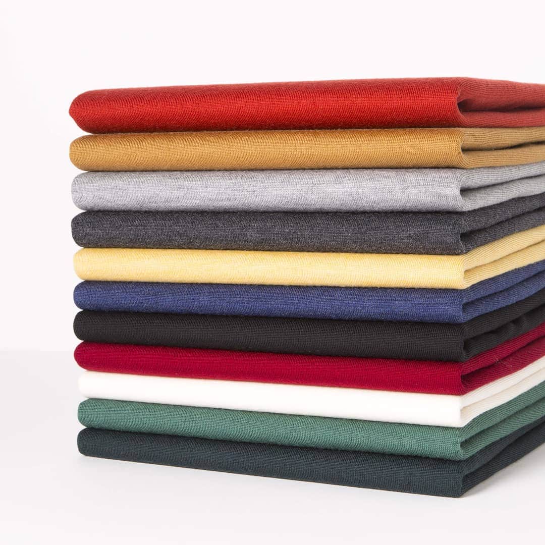 UNIQLO UKさんのインスタグラム写真 - (UNIQLO UKInstagram)「Whatever the season, every wardrobe needs a selection of stylish quality knitwear. UNIQLO Extra Fine Merino - now on offer at the link in bio.  #Uniqlo #LifeWear #UniqloLifeWear #ExtraFineMerino」3月17日 1時40分 - uniqlo_uk