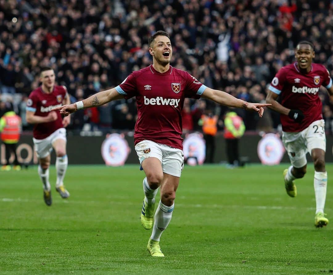 ウェストハム・ユナイテッドFCさんのインスタグラム写真 - (ウェストハム・ユナイテッドFCInstagram)「MASSIVE COMEBACK! Chicha scores a brace off the bench, as we come back from 3-1 to win 4-3!! GET IN! ⚒」3月17日 1時59分 - westham