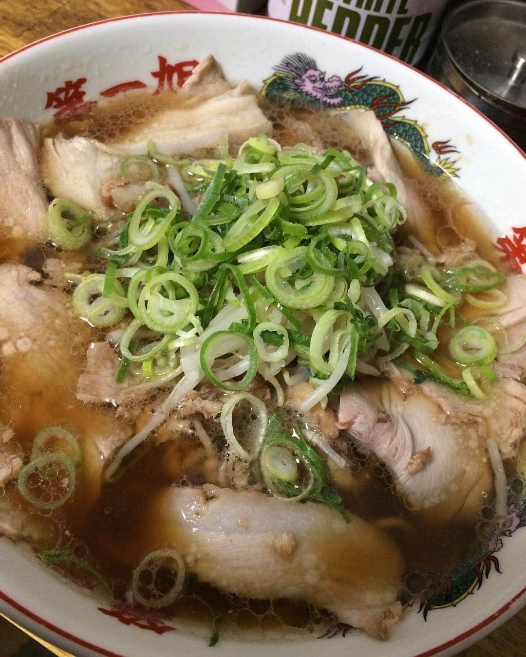 金剛地武志のインスタグラム：「【今日の懺悔】ライブの前、リハ終わりでラーメンを食べました。（特盛）」