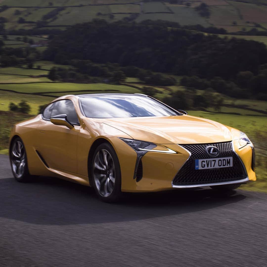 Lexus UKさんのインスタグラム写真 - (Lexus UKInstagram)「#LexusLS #LexusYacht #LexusLC  Which Lexus flagship is your favourite?  #Design #CarDesign #Automotive #Lexus #Luxury #LuxuryTravel #Yacht」3月16日 18時02分 - lexusuk