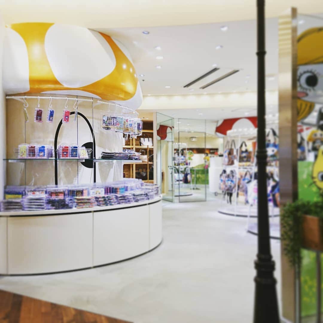 ILEMERのグルメインスタ