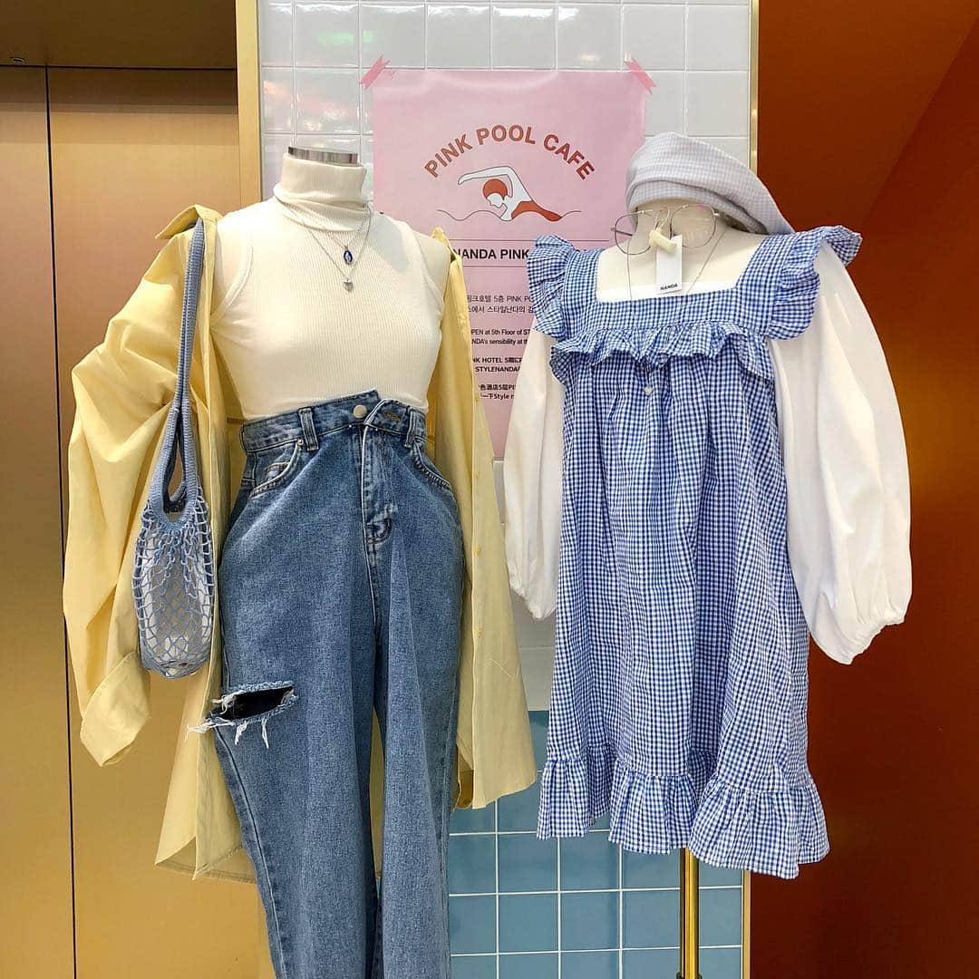 Official STYLENANDAさんのインスタグラム写真 - (Official STYLENANDAInstagram)「STYLENANDA PINK HOTEL﻿ 37-8, Myeongdong 8-gil, Jung-gu, Seoul﻿ Open hours - 11:00 ~ 23:00﻿ #stylenanda #stylenandapinkhotel #coordinate」3月16日 17時58分 - houseof3ce