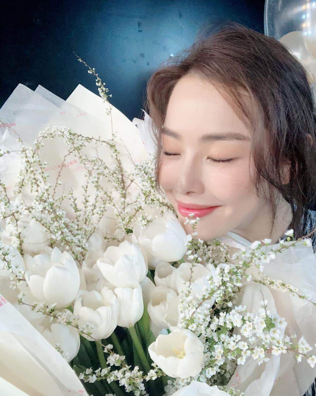 イ・ハニさんのインスタグラム写真 - (イ・ハニInstagram)「보오옴🌸 .  #gamsaandheyyo」3月16日 18時39分 - honey_lee32