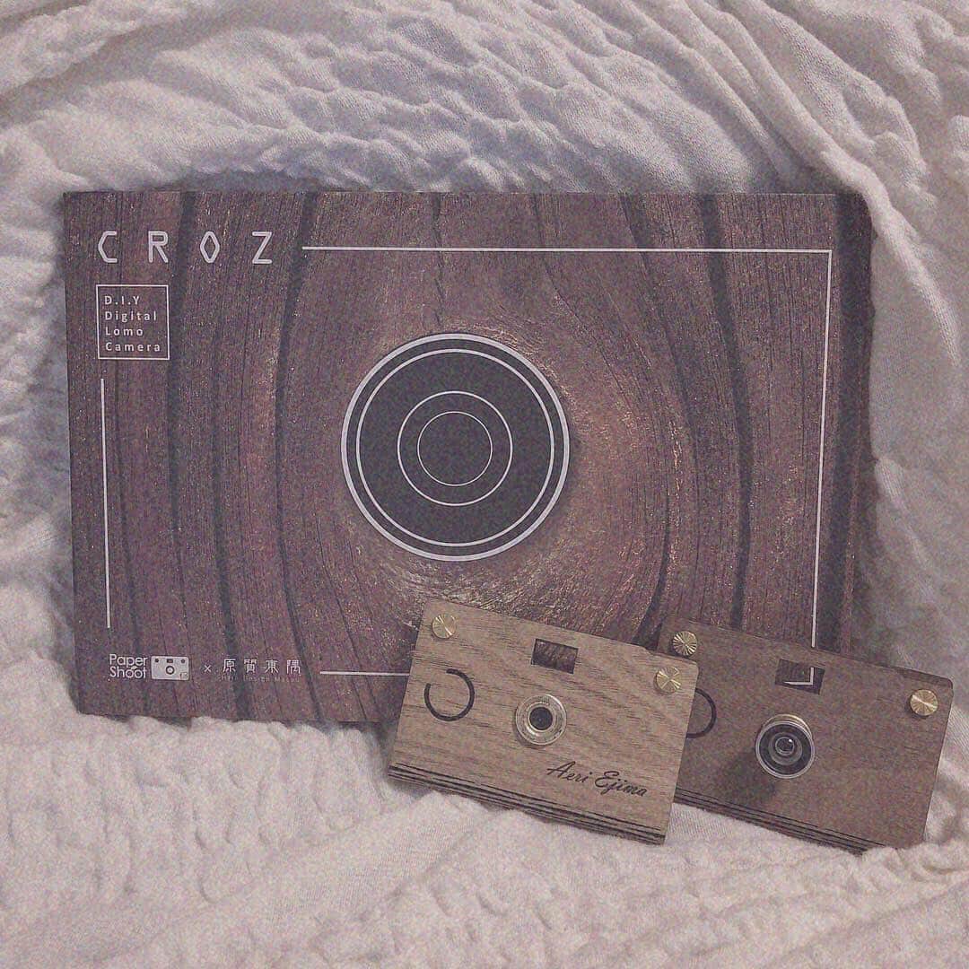江嶋綾恵梨さんのインスタグラム写真 - (江嶋綾恵梨Instagram)「D.I.Y Digital Camera。🎞﻿ ﻿ 台湾初のデジタルカメラなんだって☺︎﻿ えじの名前も入ってる😭💭﻿ ﻿ 見た目も可愛いしオシャレだし﻿ 4種類もエフェクト入ってて豪華。♡﻿ 早く使いたいなあ〜📸﻿ ﻿ #diy #croz #camera #digitalcamera #カメラ女子」3月16日 18時40分 - aeringoooo