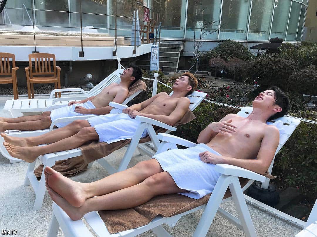 日本テレビ系『シューイチ』さんのインスタグラム写真 - (日本テレビ系『シューイチ』Instagram)「. 好評につき早くも第2弾✌️ 芸能界屈指のサウナー藤森慎吾さんが教える 🔥♨️気持ち良すぎるサウナの世界♨️🔥 . 今回はEXILE SHOKICHIさんが新弟子として登場🤩 SHOKICHIさんは週5でサウナに通うガチのサウナー🔥 . サウナー2人も唸る激アツ110℃のサウナや 水風呂には入らない⁉️新しいクールダウン法など まだまだ知らない奥が深〜い サウナの世界をご紹介します🔥🔥🔥 . #シューイチプレミアム #オリエンタルラジオ#藤森慎吾 #EXILE#SHOKICHI #佐藤義朗 #シューイチ#shu1tv」3月16日 18時51分 - shu1tv