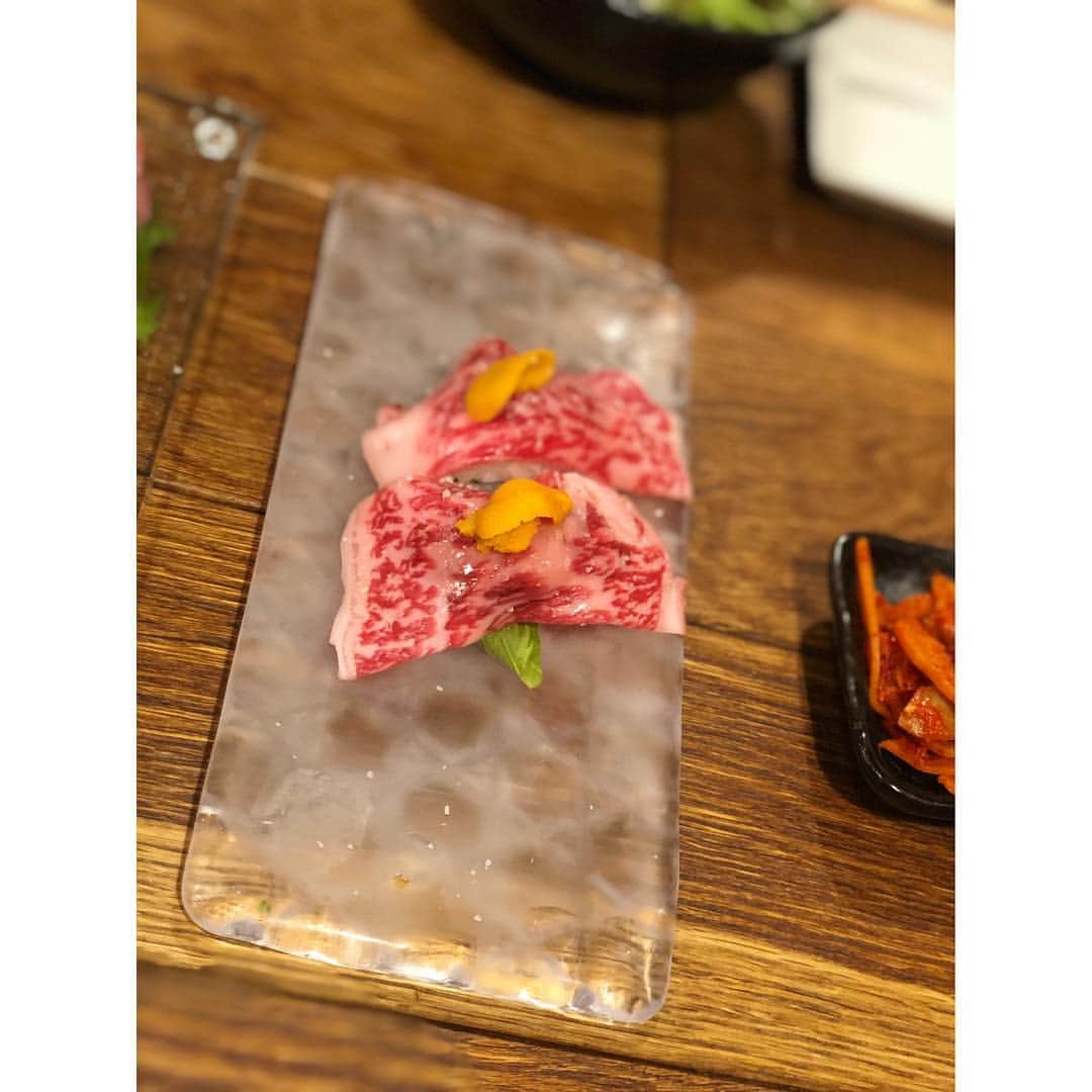 織田千穂さんのインスタグラム写真 - (織田千穂Instagram)「今週のすみれ姉妹お肉会(´･ω･)っ🍖💜 渋谷にある焼肉ZENIBAさん😋🍖🍴 富士山の溶岩で焼く溶岩焼きのお店💗 * 雲丹の肉巻きと サーロイン肉寿司が美味し過ぎて 忘れられません…( ꈨຶ ˙̫̮ ꈨຶ )❤️ 思わず叫びたくなるお味💗 嗚呼…食べたい…(´￢`)… ✼••┈┈┈┈┈┈┈┈┈┈┈┈┈┈┈┈••✼ #焼肉ZENIBA #渋谷焼肉 #焼肉 #肉食女子 #肉バル #肉会 #肉活 #ゼニバ #グルメ部 #foodpic #l4l #foodie #渋谷ディナー #dinner #女子会 #japanesestyle #晩ごはん #渋谷グルメ #飯テロ #夜ごはん #ディナー #食べスタグラム #followme #instafood #japanesefood #foodstagram #フードスタグラム #肉スタグラム #foodoftheday #japanesegirl ピアス (o788) @queen.lupis ✼••┈┈┈┈┈┈┈┈┈┈┈┈┈┈┈┈••✼」3月16日 19時37分 - chihoda