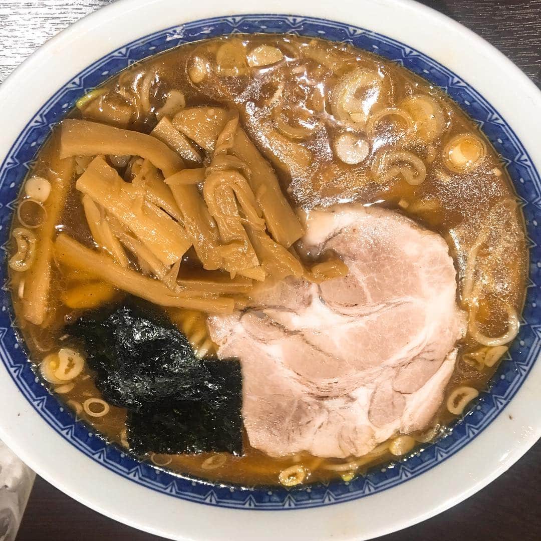 のインスタグラム：「久しぶりにべんてん。おいしいねえ。写真さかさまなことにあとで気づいた…… #べんてん #ラーメン」