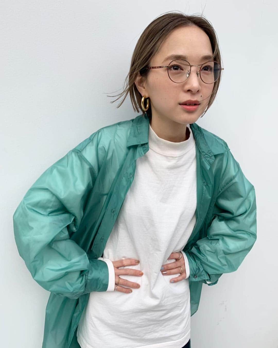 のインスタグラム：「コンパクトHAIR！！ CUT💇🏼‍♀️ @by.nagao  COLOR🎨 @hansakusari  #syan_tokyo」