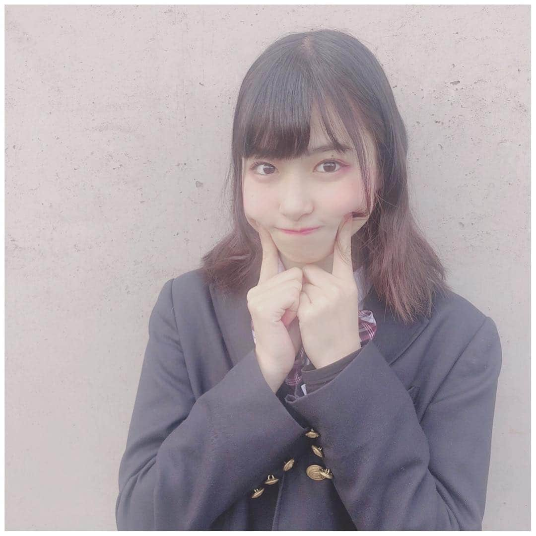 橋本陽菜さんのインスタグラム写真 - (橋本陽菜Instagram)「握手会ありがとうございました💓💓 皆さんと久しぶりにお話して、 本当に最高の時間を過ごせました😊😊 そしてたくさんの元気ありがとう🤩 * 最も盛れた写真です😎✨ 肝心の制服が見えていない、、(笑) また載せます👍 * #あなた #の #第二ボタン #ください ❤️」3月16日 20時22分 - 48pyonz_toyama