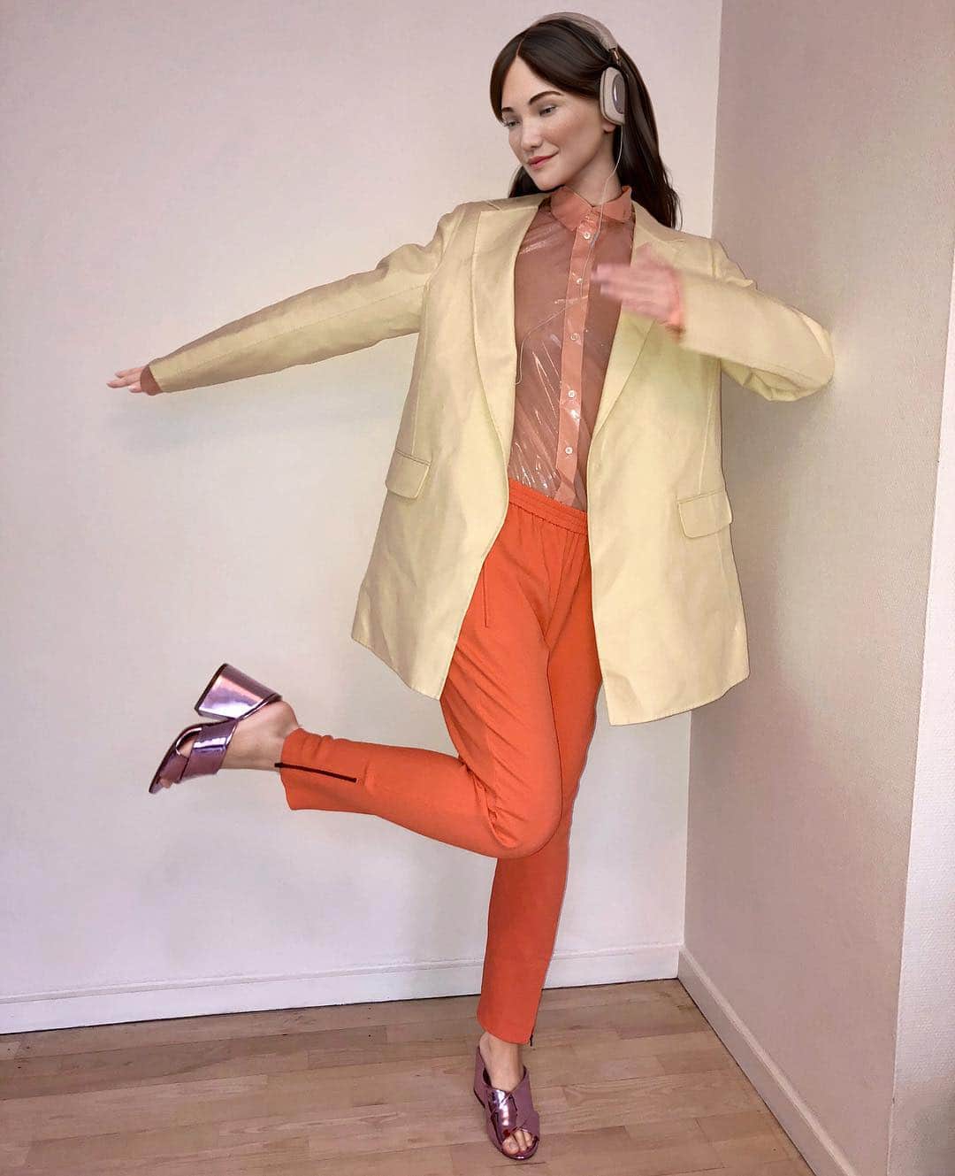 YOOX.COMさんのインスタグラム写真 - (YOOX.COMInstagram)「Not your average ballerina, but this #ootd got me groovin’ 🎶  Thank you #YOOX! Tap to shop. xx D 💗 Headphones 👉🏻 Bowers & Wilkins  Shirt & blazer 👉🏻 Jil Sander  Shoes 👉🏻 Maison Margiela  Pants 👉🏻 Stella McCartney」3月16日 21時04分 - yoox