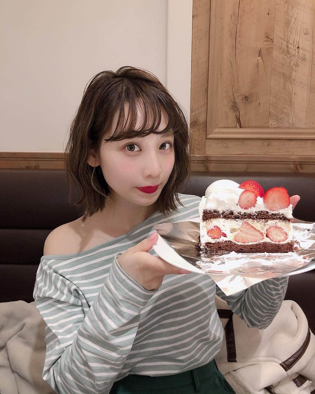 よねいはるかのグルメインスタ