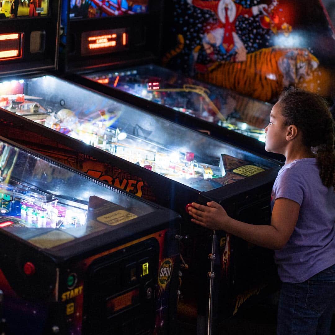 ニューヨーク・タイムズさんのインスタグラム写真 - (ニューヨーク・タイムズInstagram)「Las Vegas can be a lonely place for a solo adventure. But our 52 Places Traveler found some fun through the city's spirit of nostalgia. Every year, @nytimestravel releases a list of 52 places to go. This year, @sebmodak is going to all 52 destinations. In #LasVegas, he found the Strip a hard place to like. So along with exploring the city’s staple sights, he visited the Pinball Hall of Fame, with playable pinball machines dating back to the 1950s; Paradise Palms, a neighborhood that felt like a time warp; and the Laundry Room, a hidden speakeasy. “That’s not to say that everything old in Las Vegas is great and everything new is boring,” Sebastian writes. He was impressed by the rapidly expanding Arts District too. Sebastian shot these photos of a wedding chapel at @palms, the #Pinball Hall of Fame, neon lights and backup singers for @theloversgram at the @mresortspacasino. Visit the link in our profile to read more.」3月17日 2時40分 - nytimes