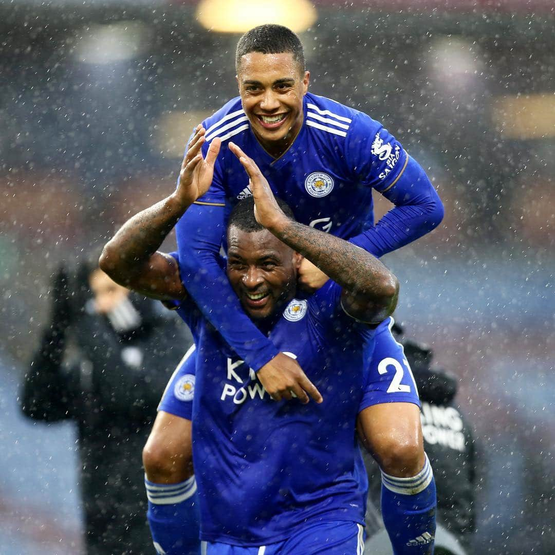 レスター・シティFCさんのインスタグラム写真 - (レスター・シティFCInstagram)「Yes, Skip! 🙌 . . . #BurLei • #lcfc」3月17日 2時42分 - lcfc