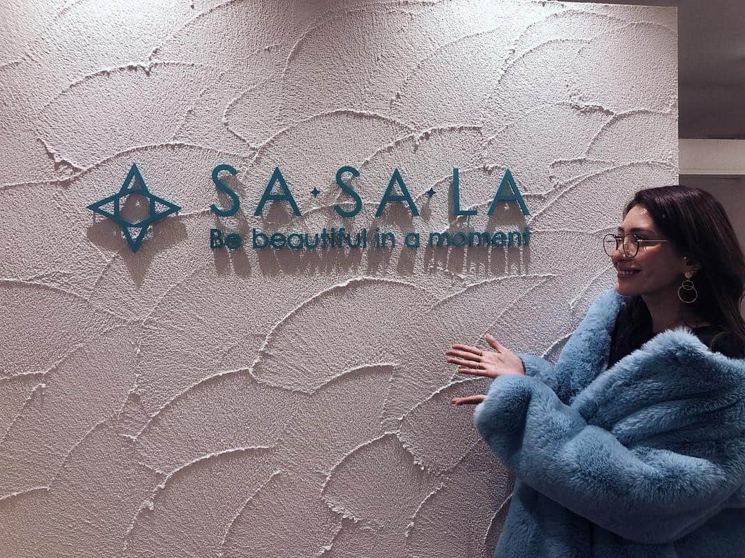 のインスタグラム：「*⋆✈ 今月も仕事前に #SASALA に🥰 だんだん毛が薄くなったのを実感できて嬉しいっ☝️ 夏ってほんっとに毛の処理が面倒だから早めに通うのがよきっ！ ・ 今年から花粉症デビューしたからお姉さんと話してた！ 通ううちにスタッフさんとも仲良くなれて嬉しい🤝💗 今月から脱毛だけじゃなくてバストケアもできるようになったんだよ！  SASALAの会員だと脱毛ができて、ホワイトニングもできて、さらにバストケアまで受けられちゃうから超お得！ ・ ・ #sasala #ササラ #脱毛サロン #エステ脱毛 #バストケア #セルフホワイトニング #渋谷 #美容 #ootd #コーデ #モデル #ファッション #travel #旅行 #化粧  #model #coordinate #ヨガ #yoga  #東京 #fashion  #tokyo #trip #travel #tbt #hawaii #waikiki #official」