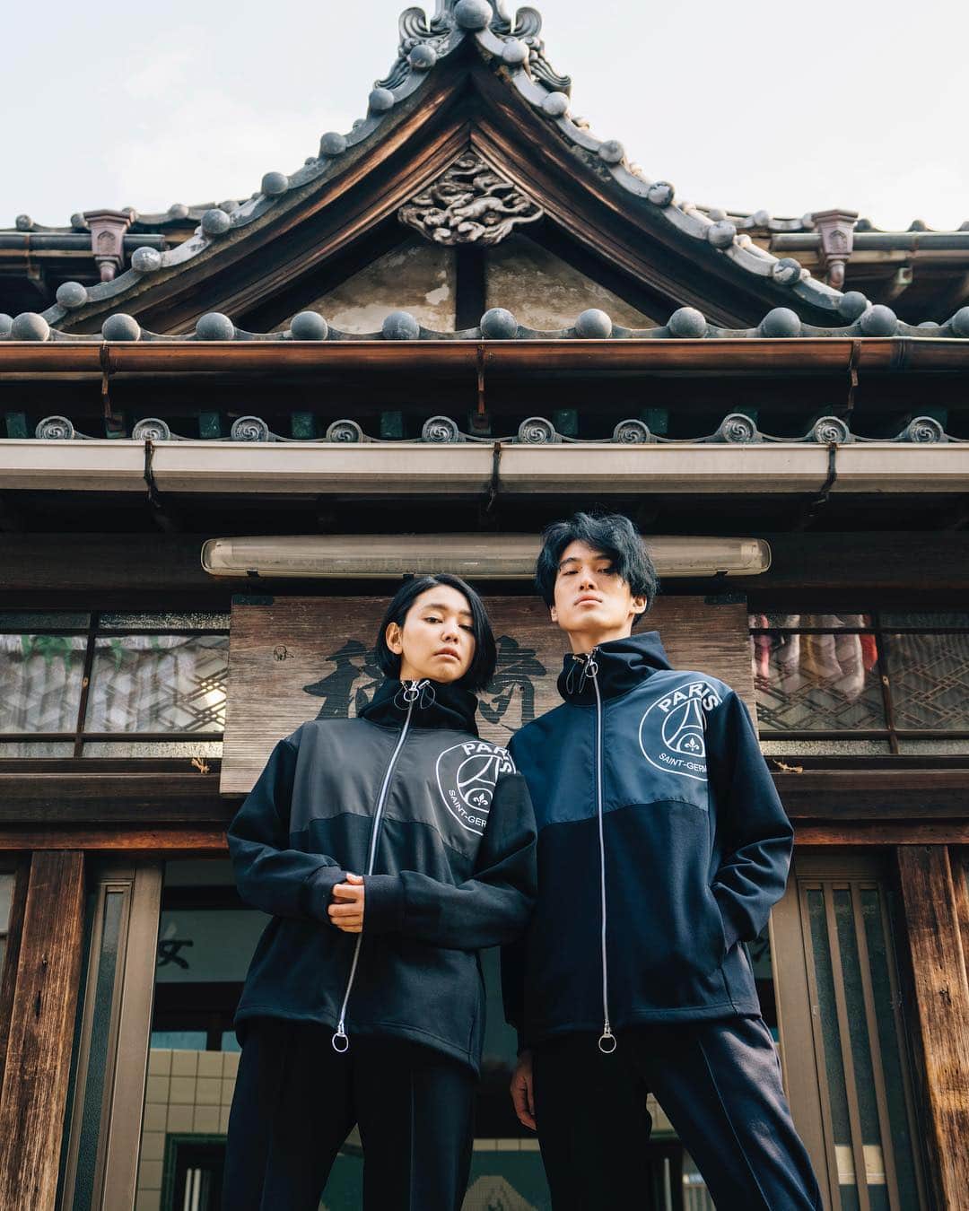 EDIFICEさんのインスタグラム写真 - (EDIFICEInstagram)「【PARIS SAINT-GERMAIN TOKYO】﻿ - 2019Spring＆Summer First Collection -﻿ ﻿ 昨年日本初上陸したパリサンジェルマン公式ショップのリニューアルオープンを記念してローンチされた第一弾コレクション。﻿ ﻿ ローンチ毎にご好評頂いている同コレクションは、アイコンのロゴをアクセントにしたアクティブで都会的なラインナップとなっています。﻿ ﻿ オンラインストアにてスペシャルLOOK公開中！﻿ プロフィール🔗よりご覧ください。﻿ ﻿ ﻿ ※アイテム詳細は画像をタップしてご覧頂けます。﻿ ﻿ ﻿ ﻿ ﻿ ﻿ #edifice #parissaintgermain #parissaintgermaintokyo #parissaintgermainstoretokyo #collaborate #sportystyle #hoodie #2019ss #springsummer﻿ #springfashion #japanmodel #psg #stylefromtokyo #fashionaddict #unisexdesign﻿ #mensfashion #ladiesfashion #unisexfashion #pairingfashion」3月16日 21時32分 - edifice.jp