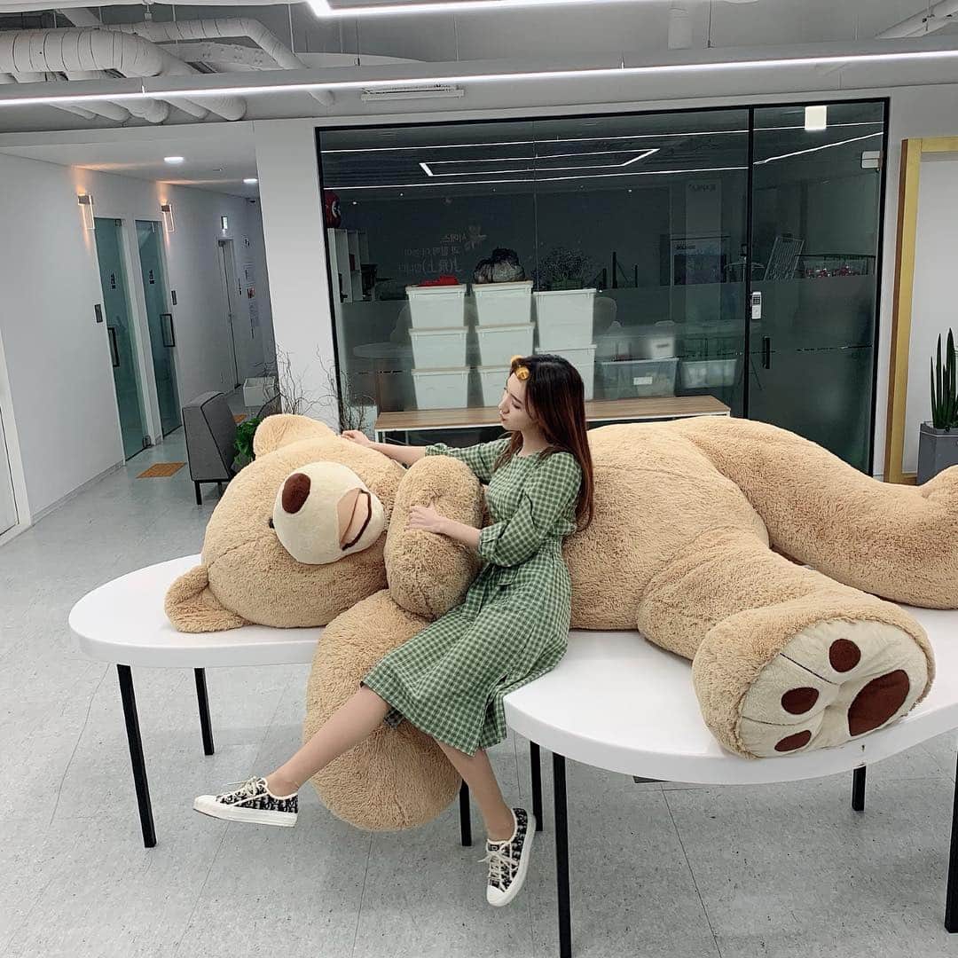 ミンヒ のインスタグラム：「왕꼼돌이랑🐻」