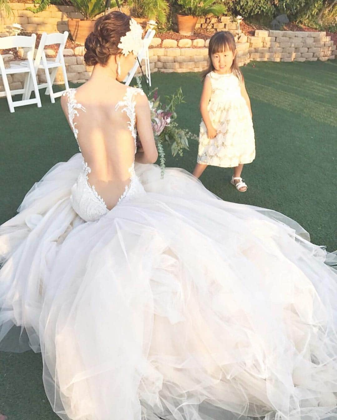 プレ花嫁の結婚式準備アプリ♡ -ウェディングニュースさんのインスタグラム写真 - (プレ花嫁の結婚式準備アプリ♡ -ウェディングニュースInstagram)「エレガントなウェディングドレスのphoto10枚✨ * * * こちらのお写真は #ドレスショップ @sya_dress さんからリグラムさせていただきました🌟ありがとうございました😊✨ * * * * sya_dressさんの #ウェディングドレス がどれもエレガントでとても素敵なんです😍💕 * カバーは #galialahav の【 ロレッタ 】✨ * #ガリアラハヴ らしい大きく背中のあいた大胆なデザインとふわふわボリューミーなチュールの組み合わせが多くの花嫁さんを虜にしています😊💕 * 女性らしさを引き立ててくれる魅力的な #ドレス ですよね💓 * sya_dressさんでは中々手が届かない、製作期間が間に合わないなど、憧れのドレスを一人でも多くの女性に諦めずに着て欲しいという想いから、ドレスレンタルを行なっているそうですよ✨ * どのドレスもとても素敵なのでぜひスワイプ👉🏻してチェックしてみてくださいね💕 * * * ＼📷投稿お待ちしています／ * 花嫁はもちろん、業者さんも大歓迎✨ アナタのお写真をご紹介してもOKという方は、ぜひ #ウェディングニュース にお写真を投稿してください💕 * * ⬇︎関連アカウント⬇︎ * 💒式場検索 【 @weddingnews_concierge 】 👰マイレポ花嫁 【 @weddingnews_brides 】 * * その他、編集部からの連絡専用 @weddingnews_contact や、スタッフ個人の連絡用として @WN_xxxx（xxxは個人名）があります💕 * ………………………………………… ❤️WeddingNewsとは？ * * 花嫁のリアルな”声”から生まれた 花嫁支持率No1✨スマホアプリです📱💕 * * 🌸知りたい… #結婚式準備 に役立つ記事を毎日150件配信中♩ * 🌸見たい… インスタの #ウェディング 系投稿TOP100が毎日チェックできる＊IG画像の複数ワード検索も可♩ * 🌸叶えたい… #結婚式 関連の予約サイトが大集合♩ * 🌸伝えたい… 自分の結婚式レポ『マイレポ』が簡単に作れる♩先輩花嫁のレポが読める♩ * * @weddingnews_editor のURLからDLしてね✨ * * * #プレ花嫁 #結婚  #花嫁  #ウエディング #ドレス迷子 #ドレス選び #ウエディングドレス #海外挙式 #インポートドレス #weddingdress #日本中のプレ花嫁さんと繋がりたい #ハワイ挙式 #大人婚 #ホテルウェディング #2019秋婚 #2019夏婚 #披露宴 #お色直し #ドレス試着」3月16日 21時30分 - weddingnews_editor