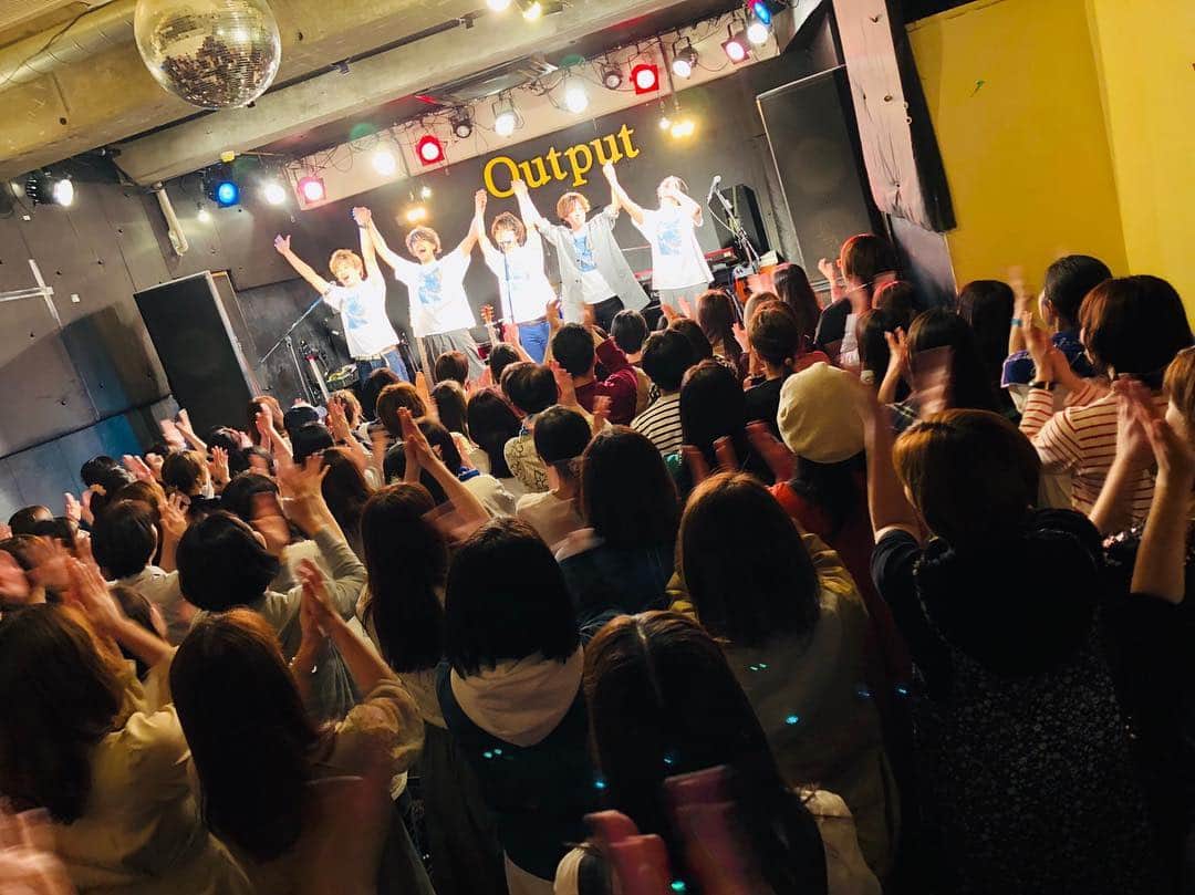 因幡始さんのインスタグラム写真 - (因幡始Instagram)「ツアー43本目、沖縄公演終了！ #wacci #wacci47都道府県ツアー #群青リフレイン #soldout」3月16日 21時33分 - wacci_key_hajime