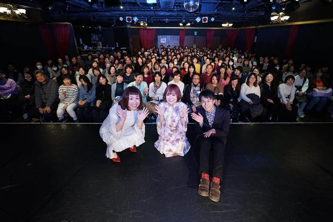 出雲阿国さんのインスタグラム写真 - (出雲阿国Instagram)「大阪で CHIEちゃんのミステリーナイトに ゲストで呼んでいただきました！  楽しかったなぁ♪ 何回も鳥肌たったり 大笑いしたりで 今日幸せ❤️ 良い事沢山ありますように！！ #ずも姉 #風水 #スピリチュアル #開運」3月16日 21時37分 - izumonookuni