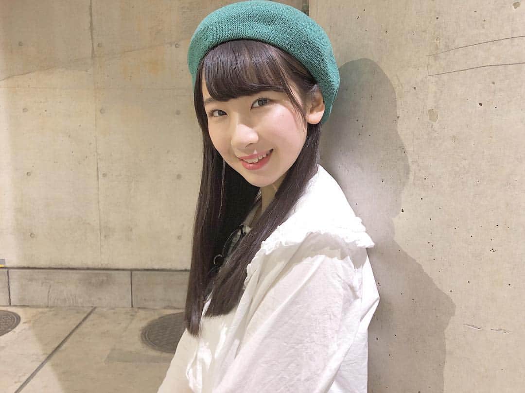 高橋七実さんのインスタグラム写真 - (高橋七実Instagram)「・ 握手会ありがとうございました☺︎ ・ ・ 来てくださった皆様に本当に感謝です!! ・ お話出来て幸せな気持ちになりました🍀 ・ また明日も楽しみたいと思います ・ ・ #NGT48#高橋七実#握手会#楽しかった #今日のコーデ#白ブラウス#春コーデ  #ベレー帽#だてめがね」3月16日 22時00分 - nanami.t_0707
