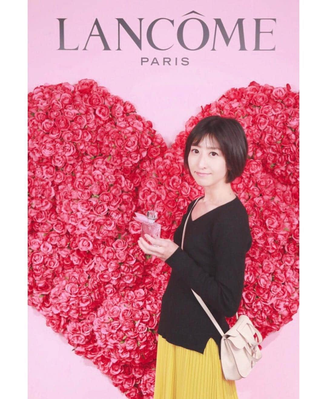 土屋香織さんのインスタグラム写真 - (土屋香織Instagram)「❁. L’ABSOLU ROUGE @lancomeofficial . ランコムの新商品発表会へ。 . たまらなく可愛い ハートと大理石のルージュに いちごミルクのような化粧水 毛穴消すスティックに クリームのマスク♡ . 可愛いコスメは 気分が上がりますね❁ . . . #lancome #ランコム #ラプソリュルージュ #ウルトラファンデ #ティント #リップ #マーブルリップ #大理石リップ #亜麻仁オム #ラプソリュハートリップ #コスメレポ #コスメ紹介 #コスメ部 #コスメマニア #コスメレビュー #デパコス #コスメ大好き #スキンケア女将 #pinkpinkpink #メイク #メイクアップ #今日のメイク #美容垢さんと繋がりたい #メイク好き #コスメ好きさんと繋がりたい #アイメイク #春コスメ #春新作 #新作コスメ」3月16日 22時39分 - kaorintsuchiya