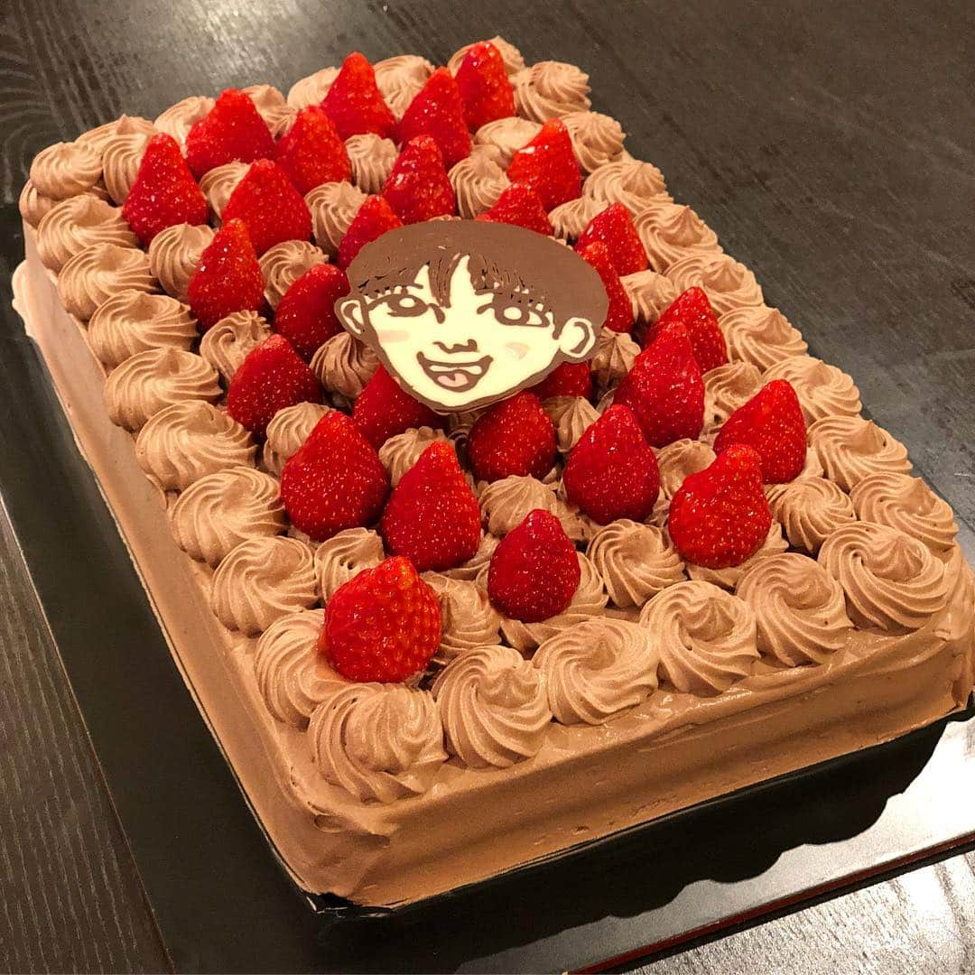 みきママさんのインスタグラム写真 - (みきママInstagram)「れんの誕生日会をしました〜🤩🤩🤩 . ブログ「藤原家の毎日家ごはん」に誕生日の様子を書いたのでよかったら見てください〜🤣🤣🤣 . ゲーム三昧でした😱😱😱」3月16日 22時41分 - mikimama_official