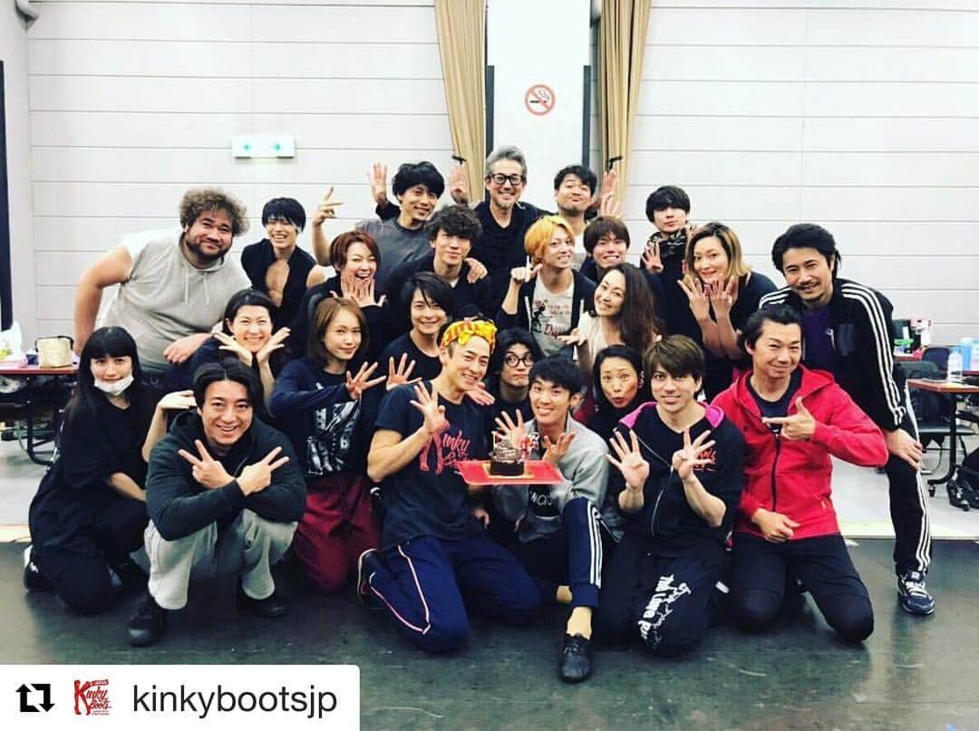 のインスタグラム：「#kinkybootsjp #kinkyboots」