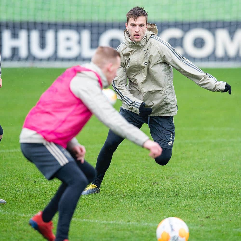 ジョエル・フェルトマンさんのインスタグラム写真 - (ジョエル・フェルトマンInstagram)「Saturday’s training session @afcajax」3月16日 23時17分 - joelveltman