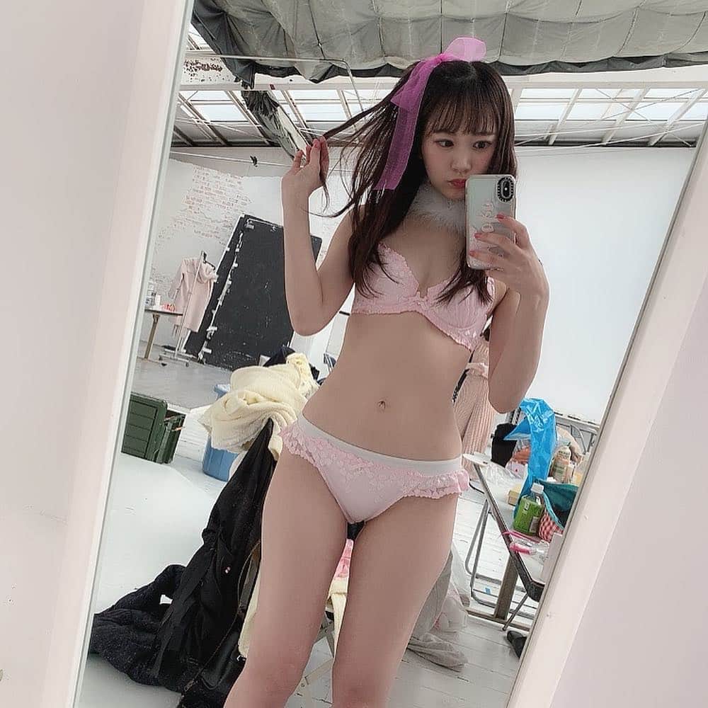 浜田翔子さんのインスタグラム写真 - (浜田翔子Instagram)「かわいい衣装  @loveran_official  さんの❤️ ハート♥️がかわいいよ🎀  #大撮影会ってこんなの。動画 #撮影会」3月16日 23時13分 - shoko_hamada