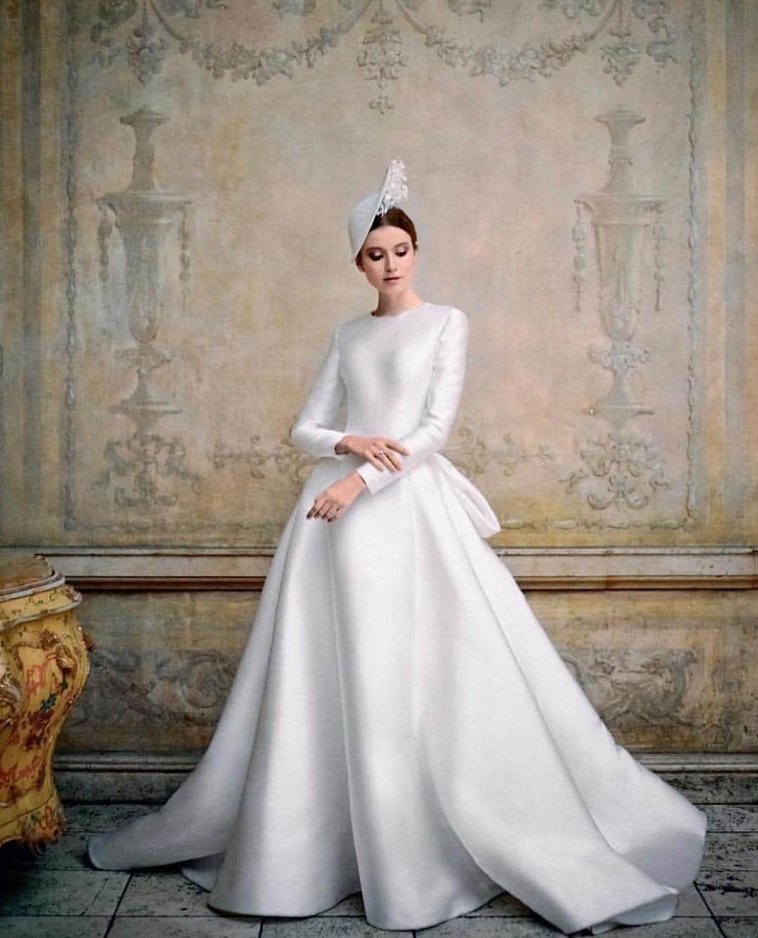 のインスタグラム：「Luxurious scuba mikado gown 'Captivating,' featured in the latest issue of @Wedding_Magazine_Russia.⠀ ⠀ @ReemAcraWedding #ReemAcraWedding #ReemAcra #WeddingMagazineRussia」