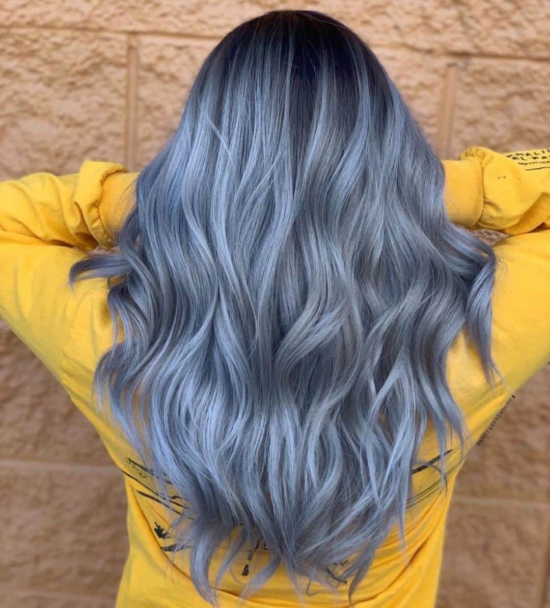 CosmoProf Beautyさんのインスタグラム写真 - (CosmoProf BeautyInstagram)「S H O O K E T H ✨ Hair by @georgeeblancoo who used @pravana Cream Lightener to lift the hair to level 10 before toning with #Pravana Chromasilk Express Tones in Smokey Silver + Clear ✨ Who loves a BOGO deal? 🤚 This month, buy 1 and get 1 50% off on #PravanaLightener - available at #cosmoprofbeauty where you are #licensedtocreate  #repost #georgeeblancoo」3月16日 23時31分 - cosmoprofbeauty