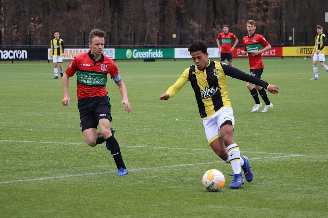 フィテッセさんのインスタグラム写真 - (フィテッセInstagram)「⚔️ De Academiewedstrijd van de Maand én Gelderse derby vs NEC 017 eindigde in 1-1. ⠀⠀⠀⠀⠀⠀⠀⠀ 🦅 Onze 017 kopte in de laatste minuut de meer dan verdiende gelijkmaker tegen de touwen! 💪🏻 ⠀⠀⠀⠀⠀⠀⠀⠀ #Academie #vitnec」3月16日 23時43分 - mijnvitesse