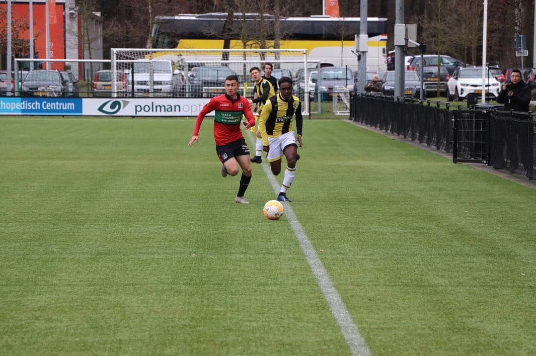 フィテッセさんのインスタグラム写真 - (フィテッセInstagram)「⚔️ De Academiewedstrijd van de Maand én Gelderse derby vs NEC 017 eindigde in 1-1. ⠀⠀⠀⠀⠀⠀⠀⠀ 🦅 Onze 017 kopte in de laatste minuut de meer dan verdiende gelijkmaker tegen de touwen! 💪🏻 ⠀⠀⠀⠀⠀⠀⠀⠀ #Academie #vitnec」3月16日 23時43分 - mijnvitesse