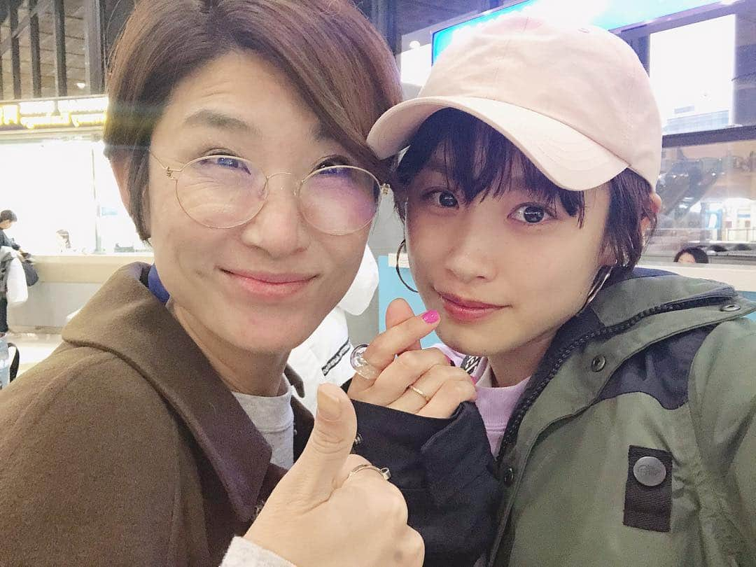 高橋愛さんのインスタグラム写真 - (高橋愛Instagram)「大好きな @songshinhae さん💗 ㅤㅤㅤㅤㅤㅤㅤㅤㅤㅤㅤㅤㅤ 今回も とっても お世話になりました😌🙏🏻❤️ ㅤㅤㅤㅤㅤㅤㅤㅤㅤㅤㅤㅤㅤ #わたし #男やな #楽しすぎた韓国 #ソンさんのおかげです #ありがとうございました！」3月17日 0時30分 - i_am_takahashi