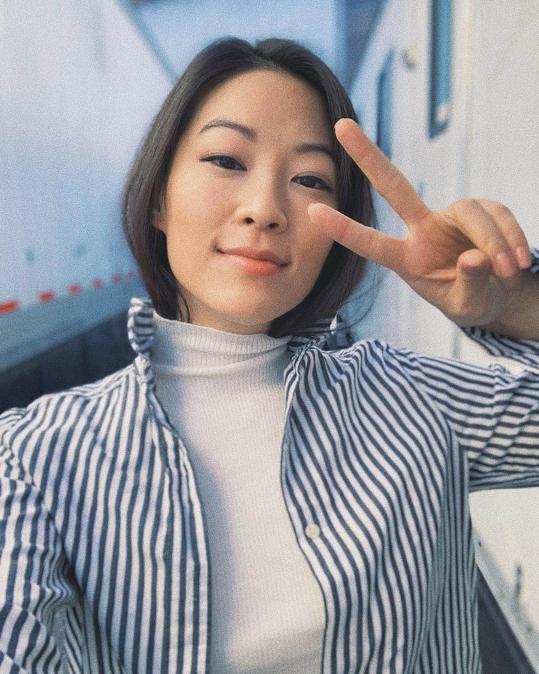 アーデン・チョーさんのインスタグラム写真 - (アーデン・チョーInstagram)「Happy Saturday my loves. Sending good vibes your way today. ✌🏼」3月17日 0時52分 - arden_cho