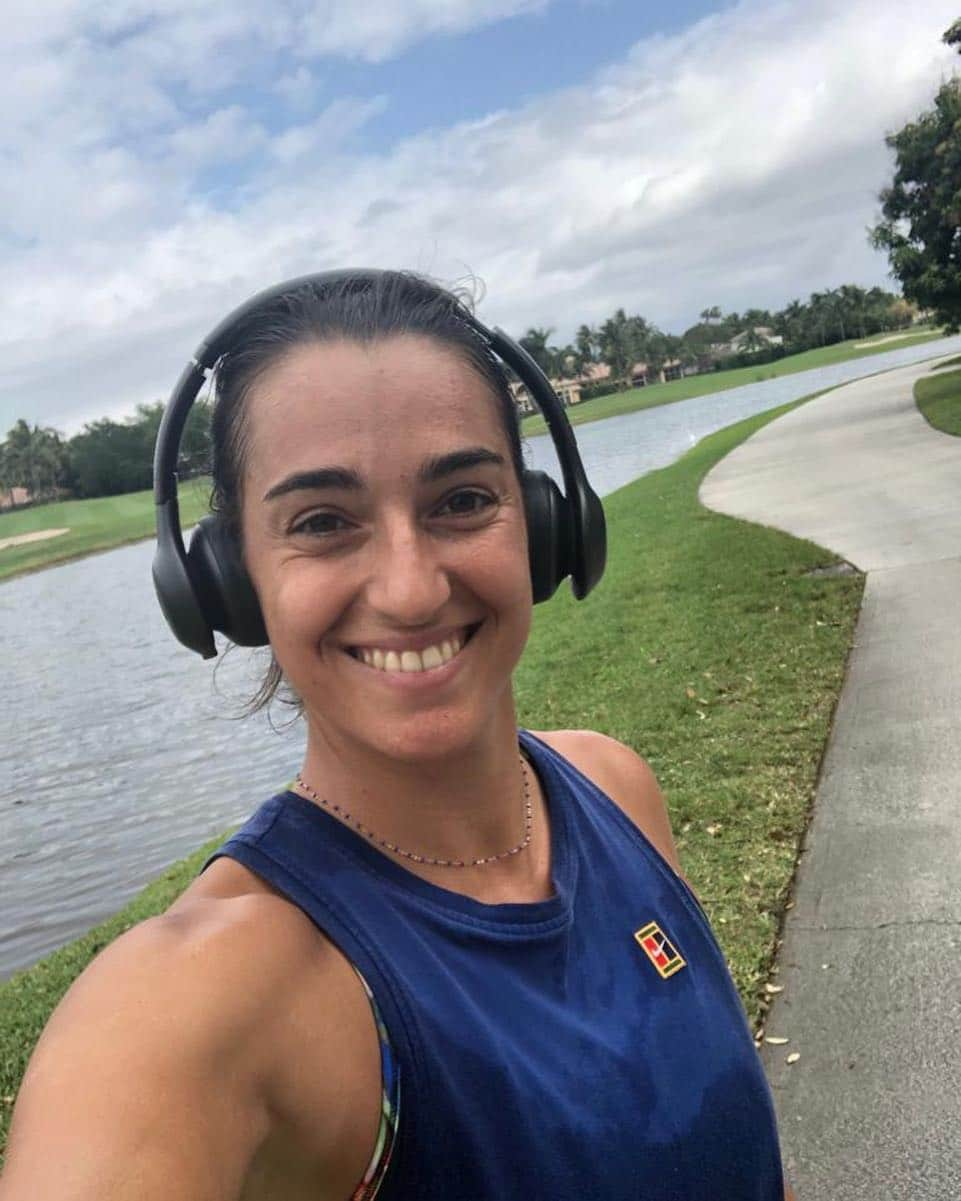 キャロライン・ガルシアさんのインスタグラム写真 - (キャロライン・ガルシアInstagram)「Last day in Boca Raton ! 💪🏻😅🏃🏻‍♀ Thank you Woodfield Country Club, @bocawestcc and Sébastien for the hospitality ! 🤗👍🏻 #FlyWithCaro  #woodfieldcountryclub #bocawestcountryclub  #Trainingweek」3月17日 0時53分 - carogarcia