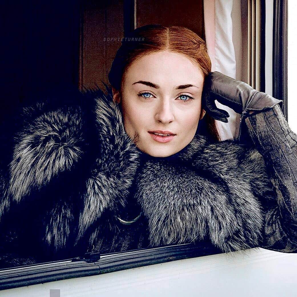 ソフィー・ターナーさんのインスタグラム写真 - (ソフィー・ターナーInstagram)「@sophiet ❤️ 📸 by @marchomstudio」3月17日 0時53分 - sophieturner