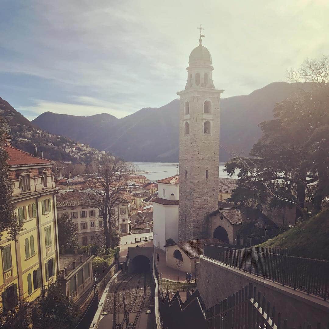 レイ・アレンのインスタグラム：「Here are a few pictures I took this morning as I took a train from Milan to Lugano, Switzerland and then to Lake Como.」