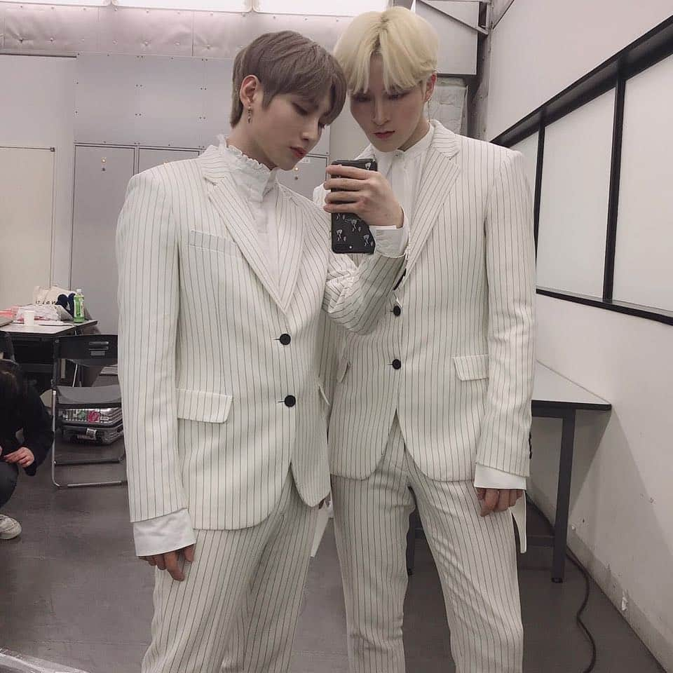 IN2ITさんのインスタグラム写真 - (IN2ITInstagram)「인투유~~ 오늘의 아이젝!! 🧸🧸 ㅤㅤ IN2U~~ today’s Isaac!! 👼🏻👼🏻 ㅤㅤ IN2U~~今天的傑傑～～🦢🦢 ㅤㅤ #인투잇 #인투유 #아이젝 #IN2IT #IN2U #Isaac #젝그 #난하얀색입으면좀멋있다 #멤버들진짜수고많았어요 #인투유있어서너무든든해요 #앞으로도잘부탁해요 #잘자요 #HappyWeekend #IN2ITMaBoysYouDidAReallyGoodJobToday #IN2UDidAVeryGreatJobToo #ItsKindaLateSoNoLongHashtagYa #NGU #Goodnight #IN2ITInJapan #BanyakLewatSudah #HariIniPendekJe #AfterPostIniSayaAkanTidurDalam3Minit #SoTulisLaSomethingManisManis #因為現在很晚了 #所以本來打算寫短短 #沒想到又寫到那麼長了 #大家辛苦了 #晚安 #我愛你們」3月17日 1時01分 - official_in2it