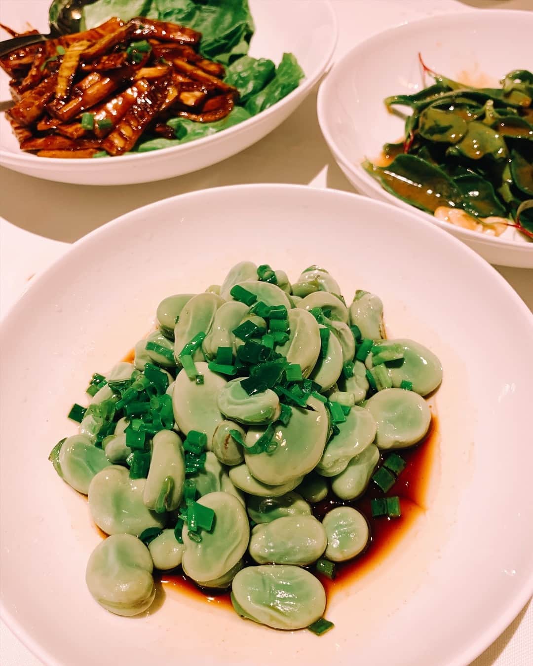 STIL IN BERLINさんのインスタグラム写真 - (STIL IN BERLINInstagram)「Fresh broad beans, fresh bamboo shoots and thick and very fleshy leaves with young, soft walnuts. Gonna eat all the veggie delights in Shanghai...! #stilinchina #travelinstil」3月17日 11時06分 - stilinberlin